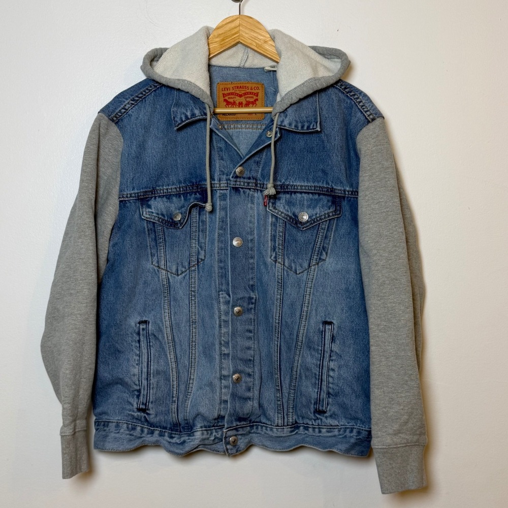Levi's Mens Relaxed Fit Hybrid Hoodie Denim Trucker Jacket Light Wash Large NWOT